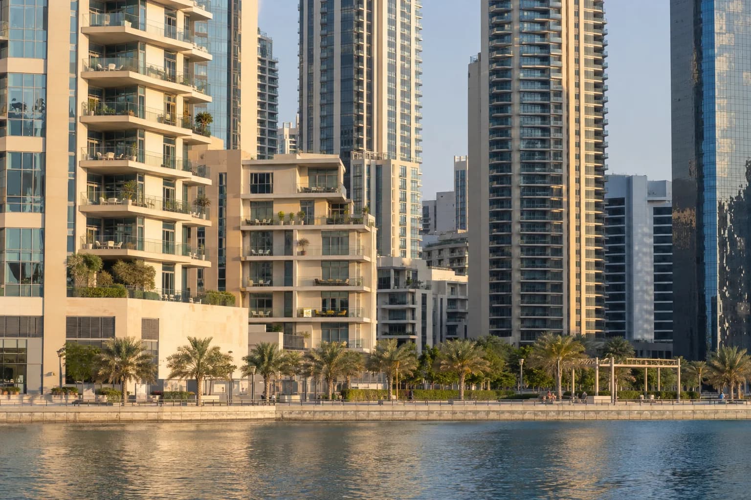 Abu Dhabi property tax for French tax residents: what you must declare
